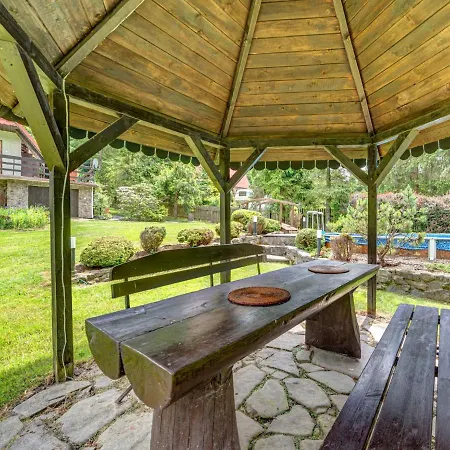 Semesterbostad Hatale By Interhome